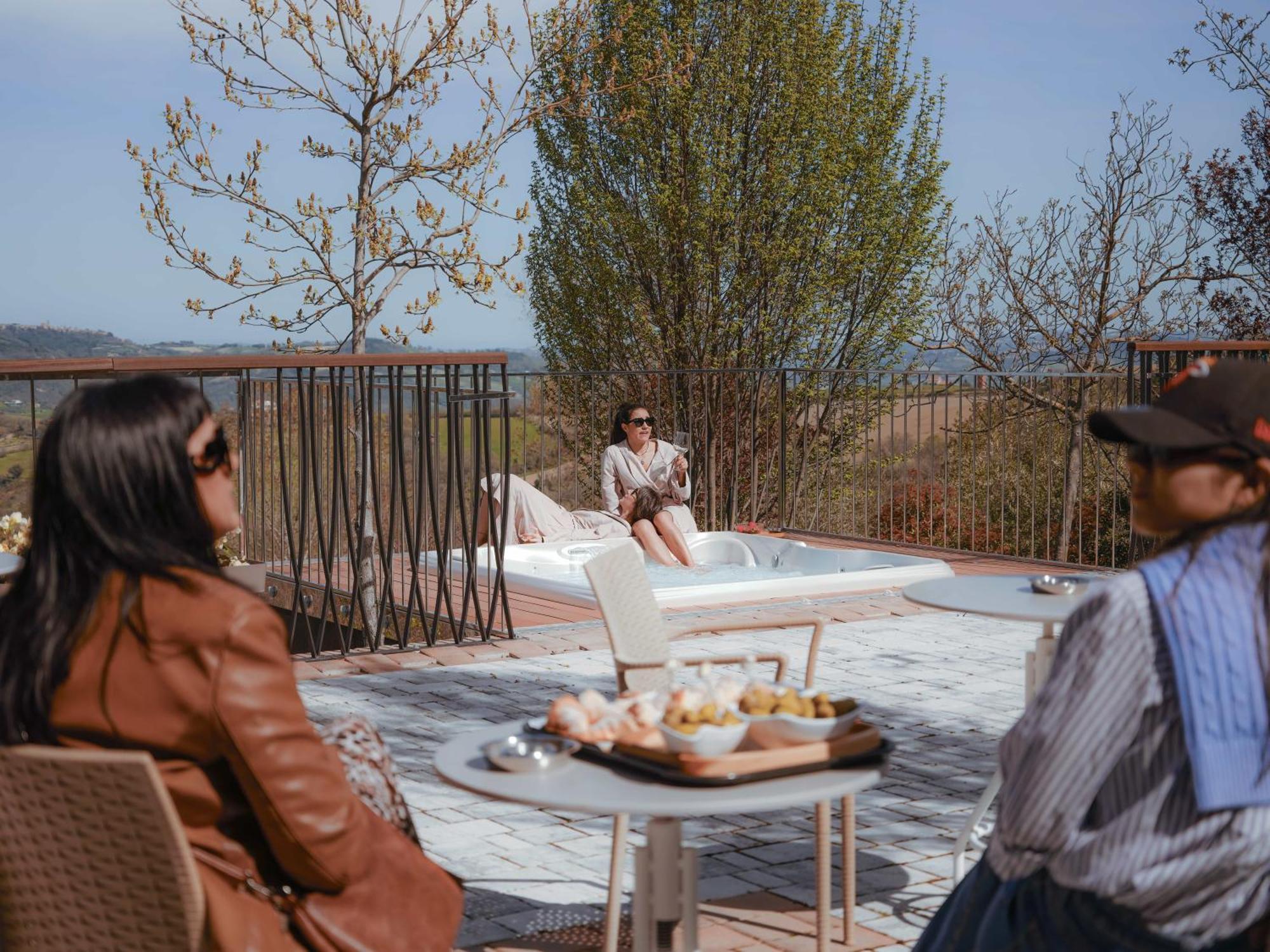 Albergo Diffuso - Il Poggetto Tra Urbino & San Marino Dış mekan fotoğraf