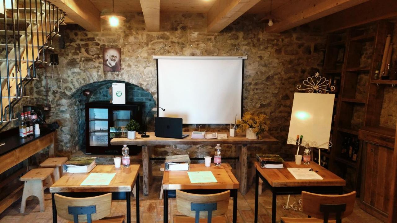 Albergo Diffuso - Il Poggetto Tra Urbino & San Marino Dış mekan fotoğraf